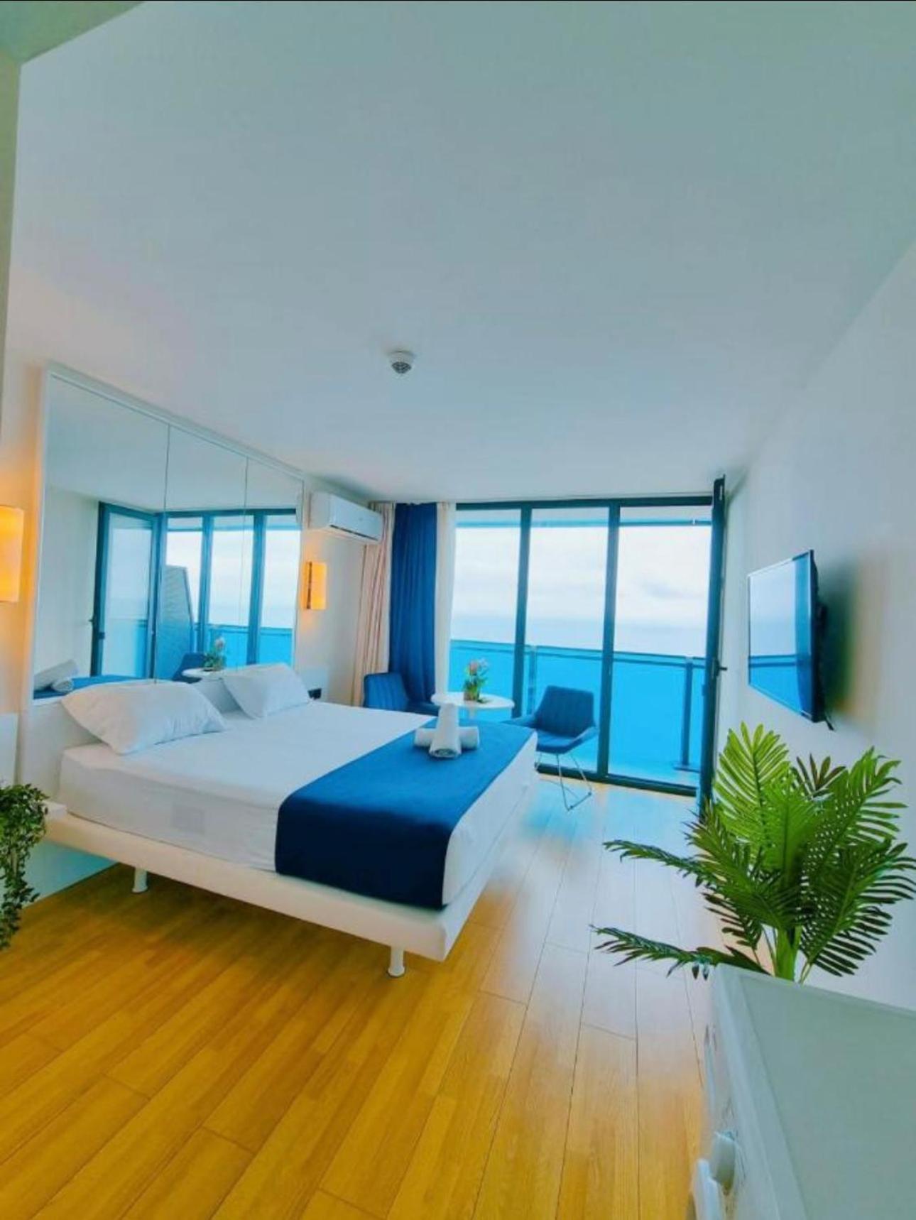 Orbi City Apartment With Sea View باتومي المظهر الخارجي الصورة