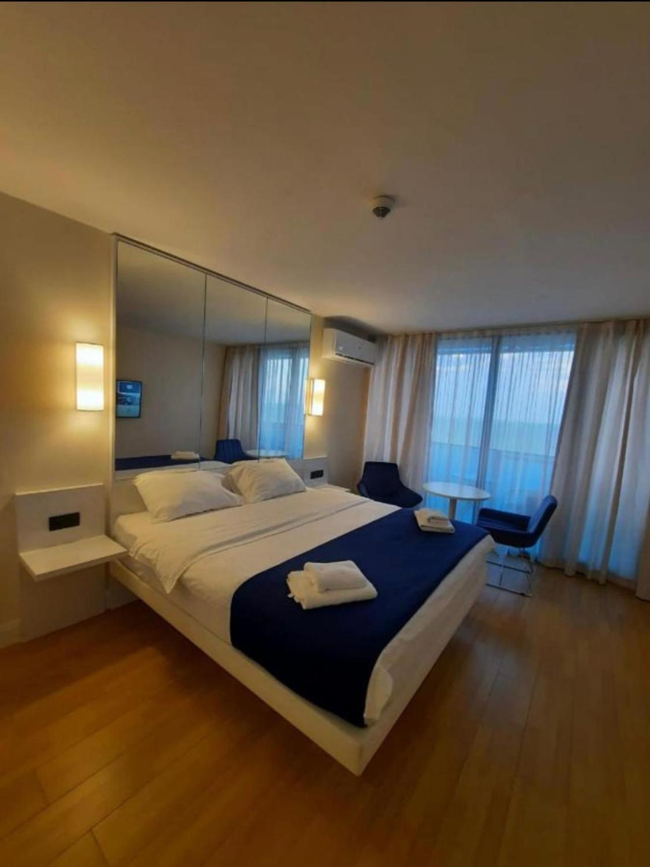 Orbi City Apartment With Sea View باتومي المظهر الخارجي الصورة