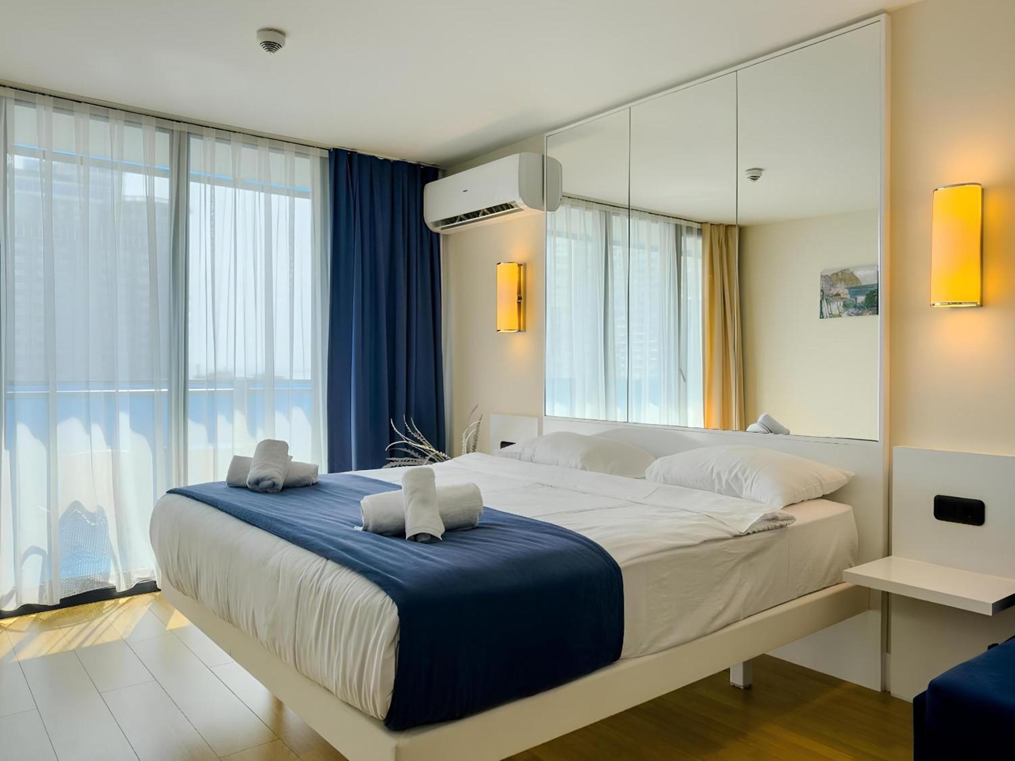 Orbi City Apartment With Sea View باتومي المظهر الخارجي الصورة