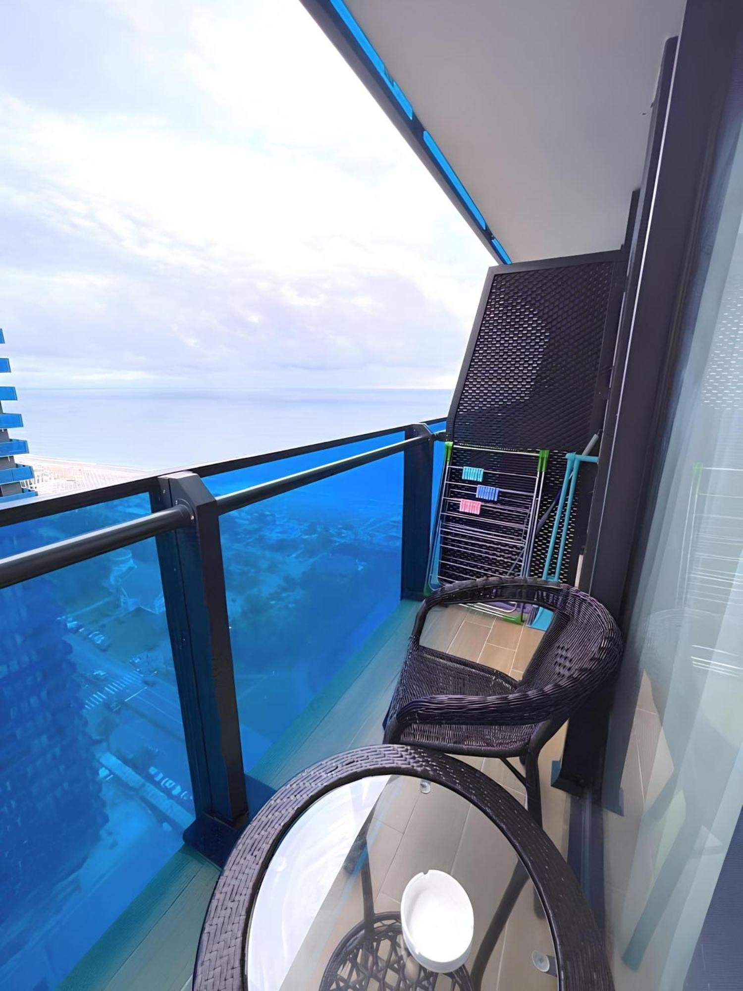 Orbi City Apartment With Sea View باتومي المظهر الخارجي الصورة